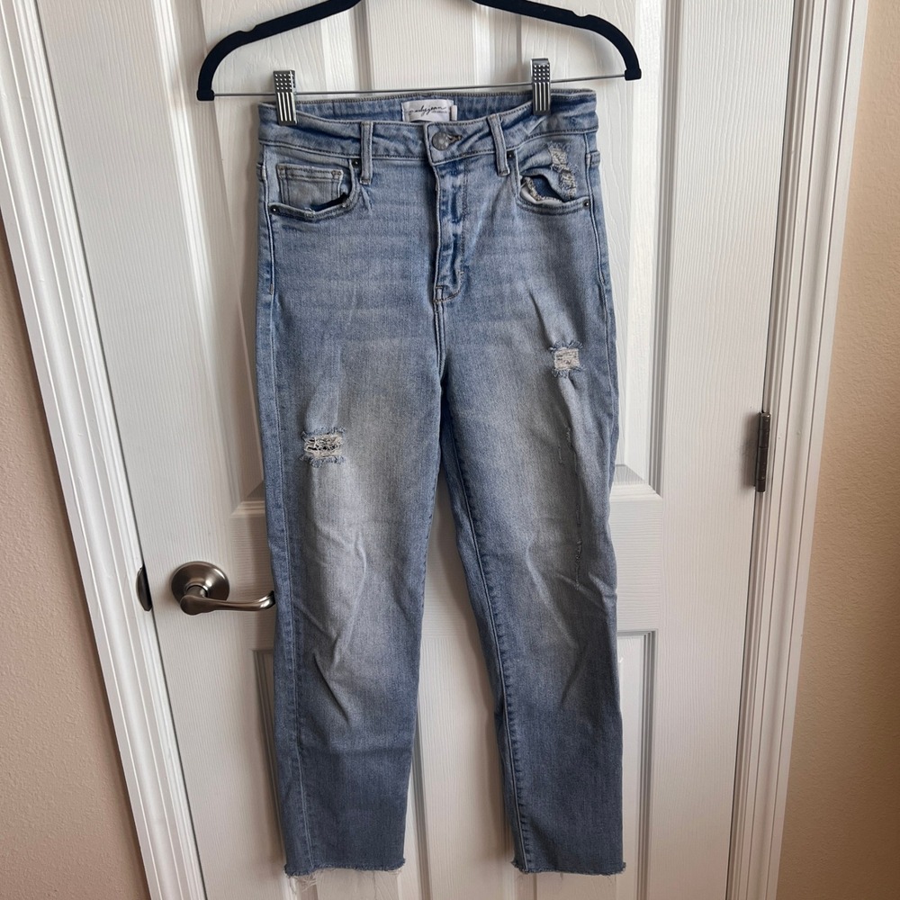 Carly Jean LA Distressed Chrissy Jeans High Rise Light Wash Denim Raw Hem Size 1